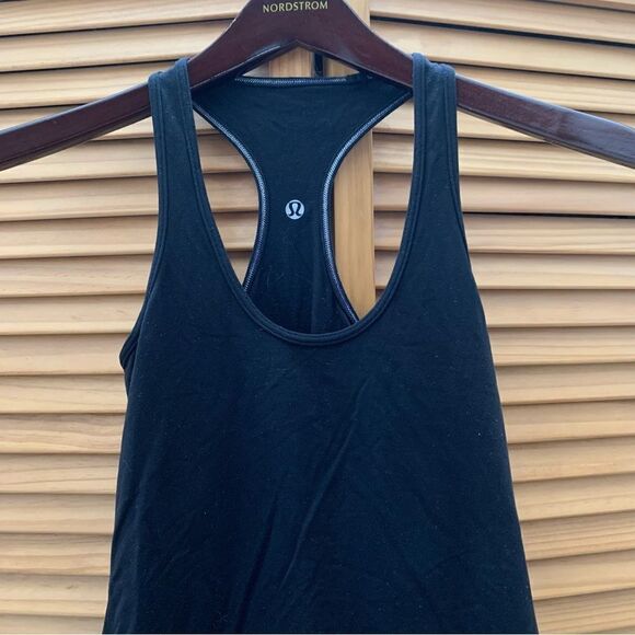Lululemon Athletica Soft reversible Black Tank Top size 4 - Picture 2 of 4